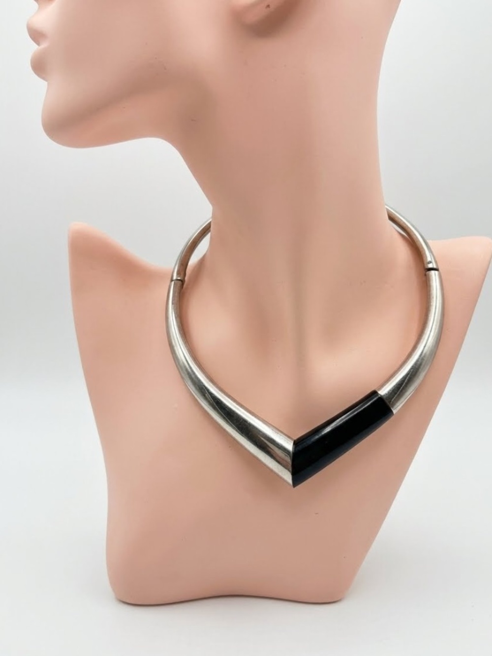 Givenchy 1976 Choker Necklace Paris Runway Glam